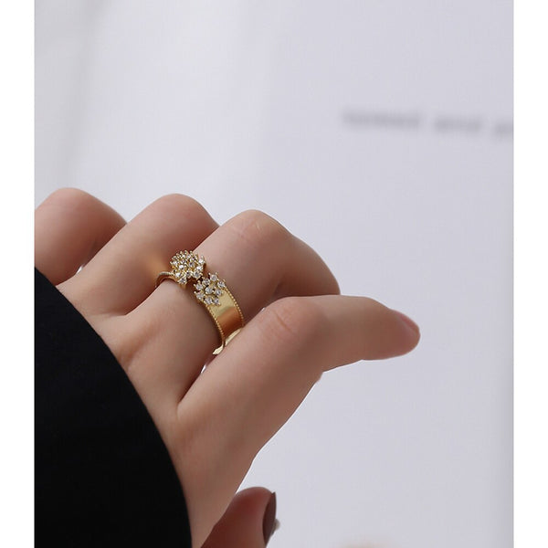 Exquisite Crystal Open Ring