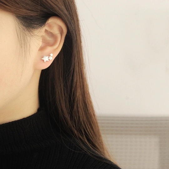 Small Ear Crawler Star Earrings