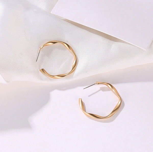 Twisted Hoop Earrings