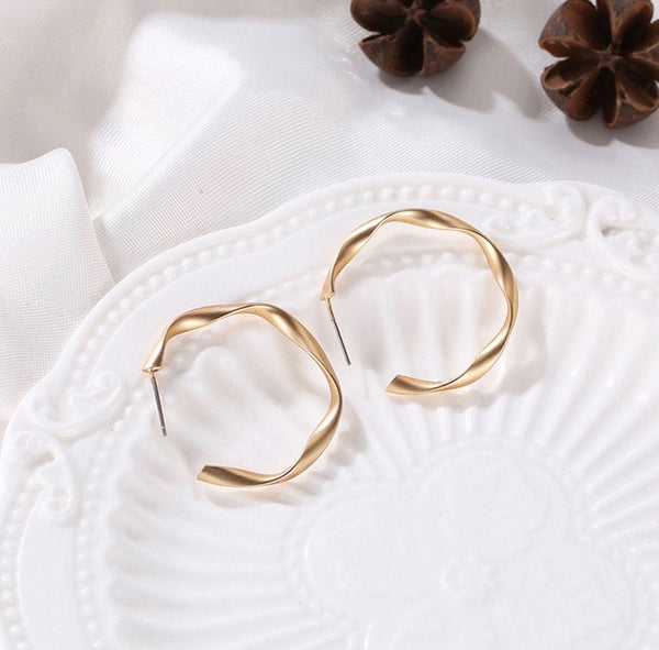 Twisted Hoop Earrings