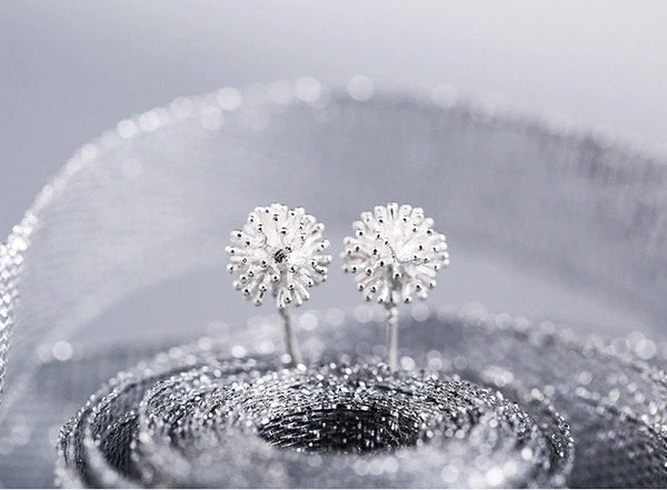 Textured Dandelion Studs