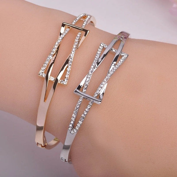 Crystal Buckle Knot Bracelet