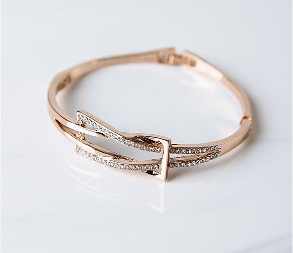 Crystal Buckle Knot Bracelet