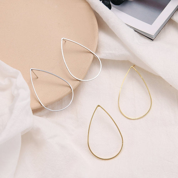 Minimalist Teardrop Earrings