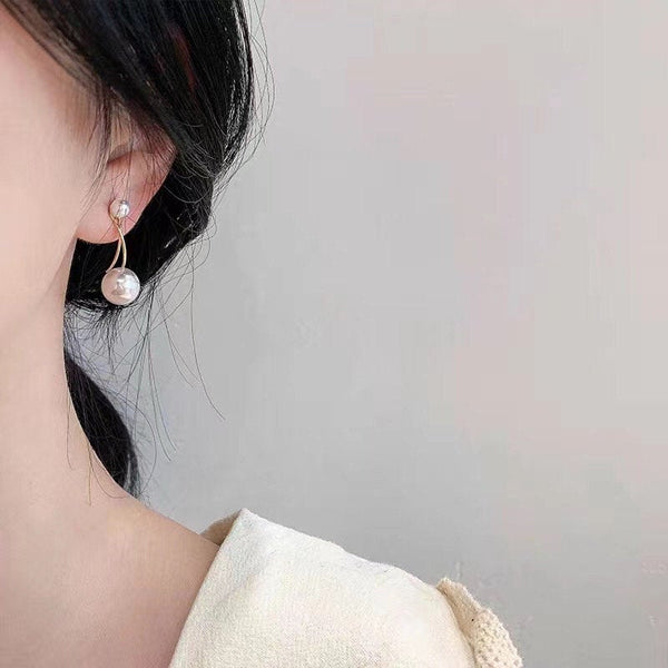 Twisted Pearl Earrings