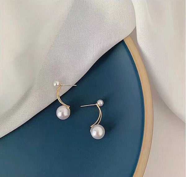 Twisted Pearl Earrings