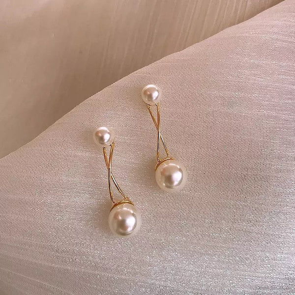 Twisted Pearl Earrings