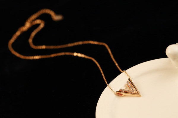 Crystal V Necklace