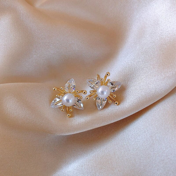 Trillium Flower Earrings