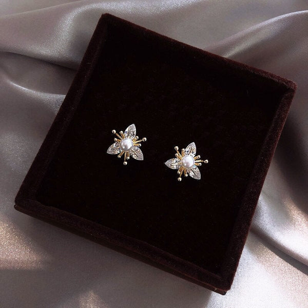 Trillium Flower Earrings