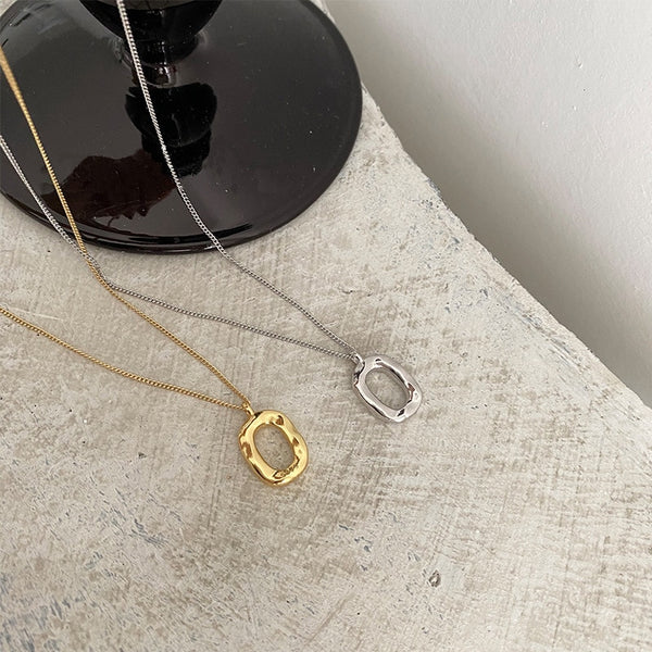 Hammered Open Oval Pendant Necklace