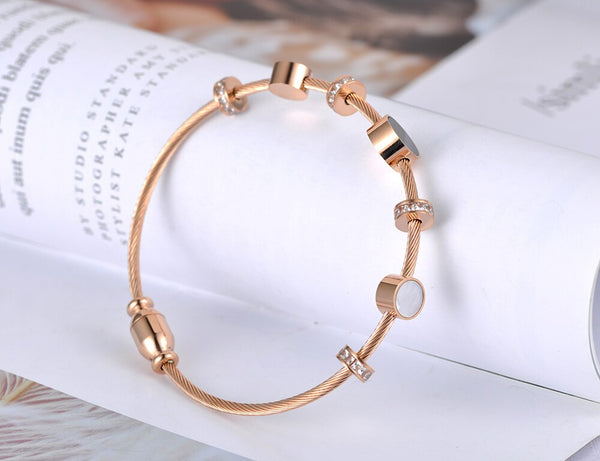 Shell Charm Bangle Bracelet