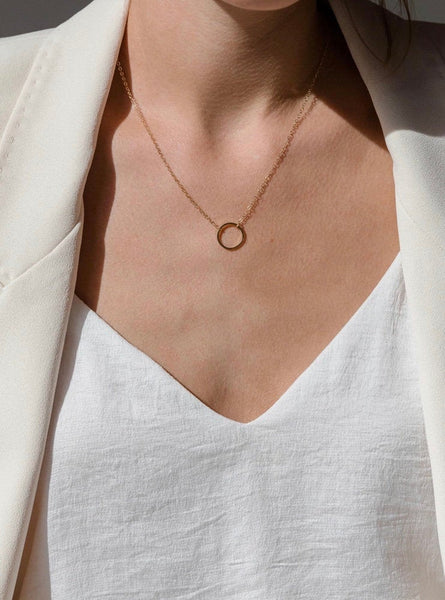 Simple Circle Pendant Necklace