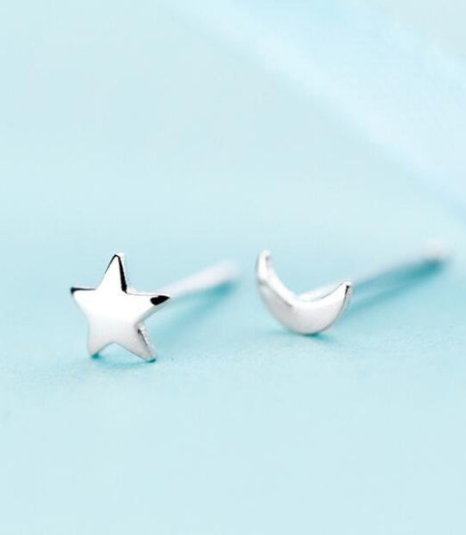 Tiny Star and Moon Mismatched Earrings