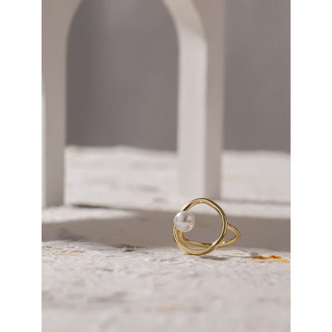 Oval Pearl Statement Ring