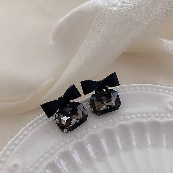 Retro Black Bow Crystal Earrings